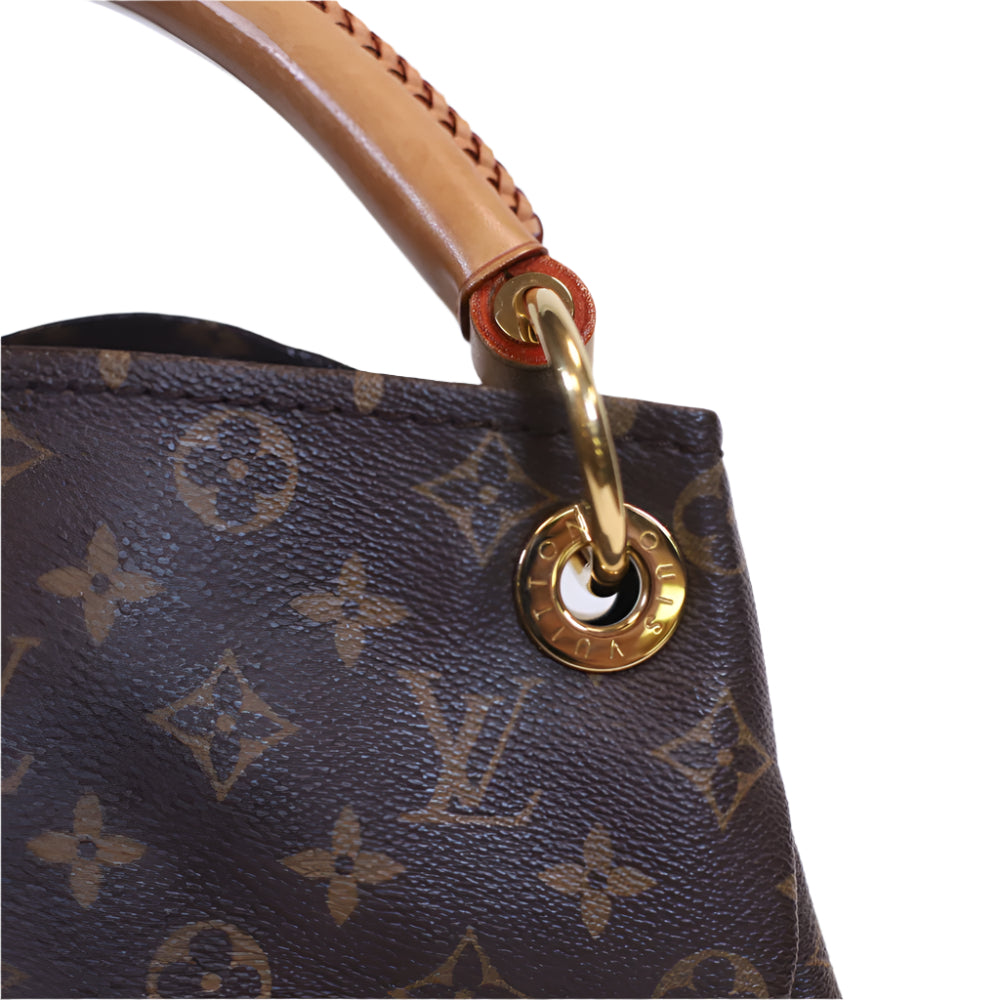 Artsy GM monogram canvas