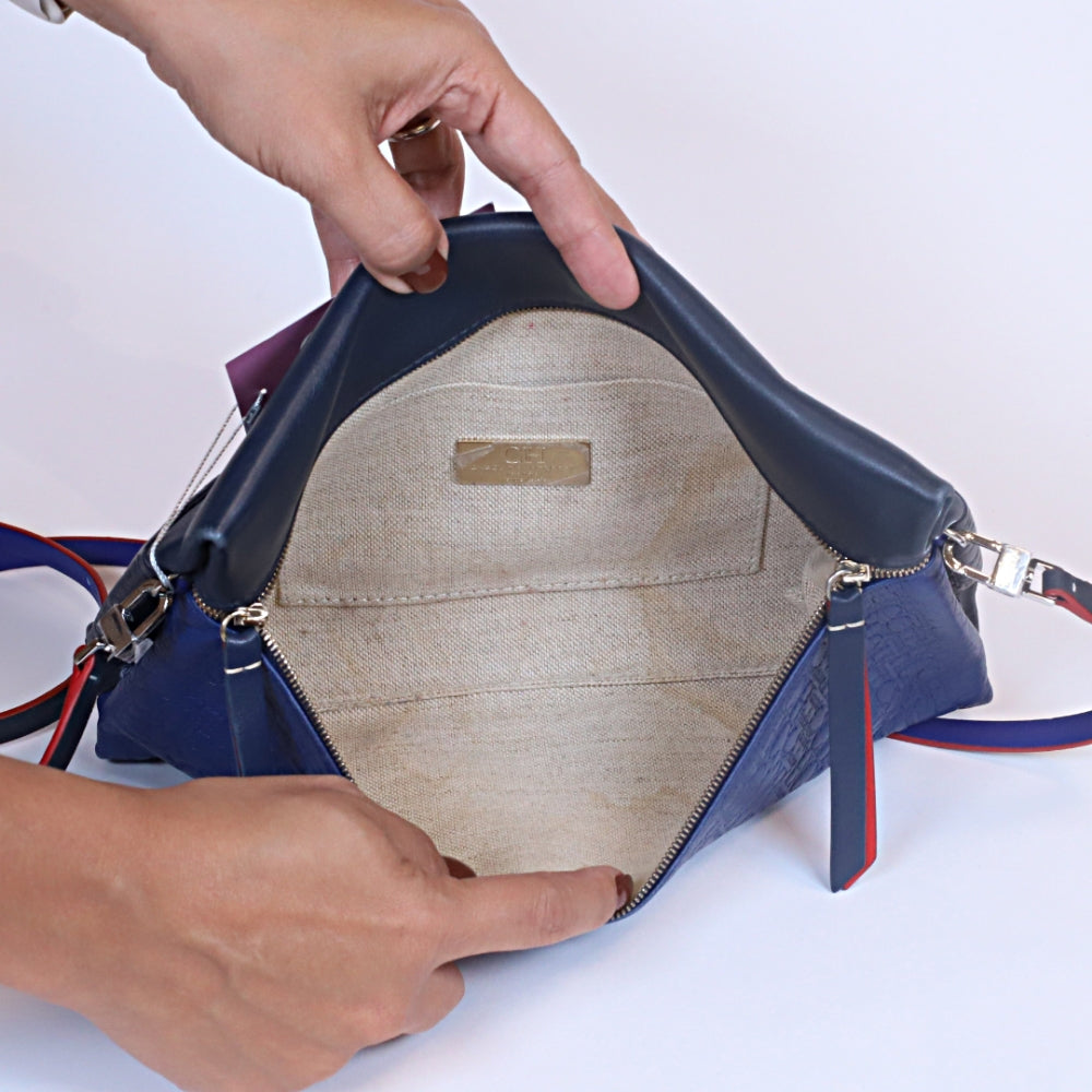 Inro azul con strap