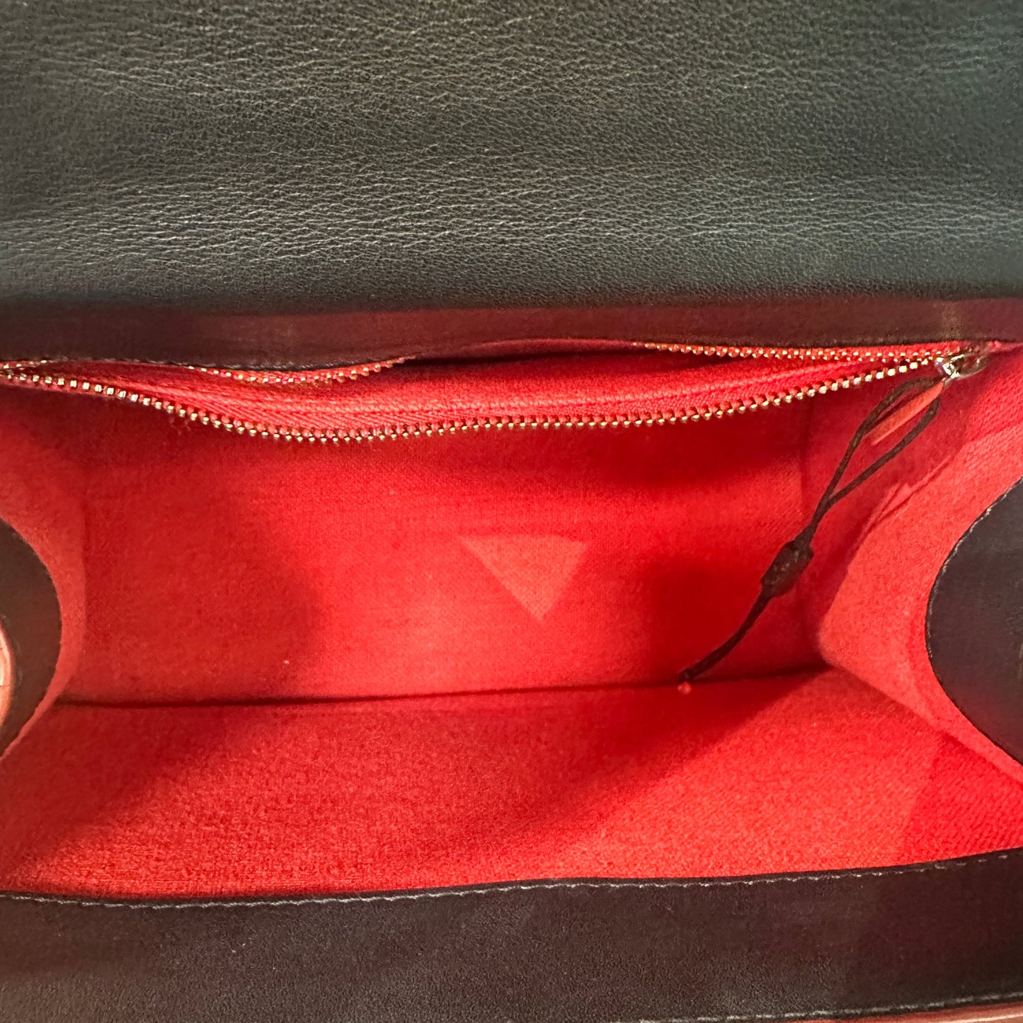 Black Embossed leather top handle con 2 straps