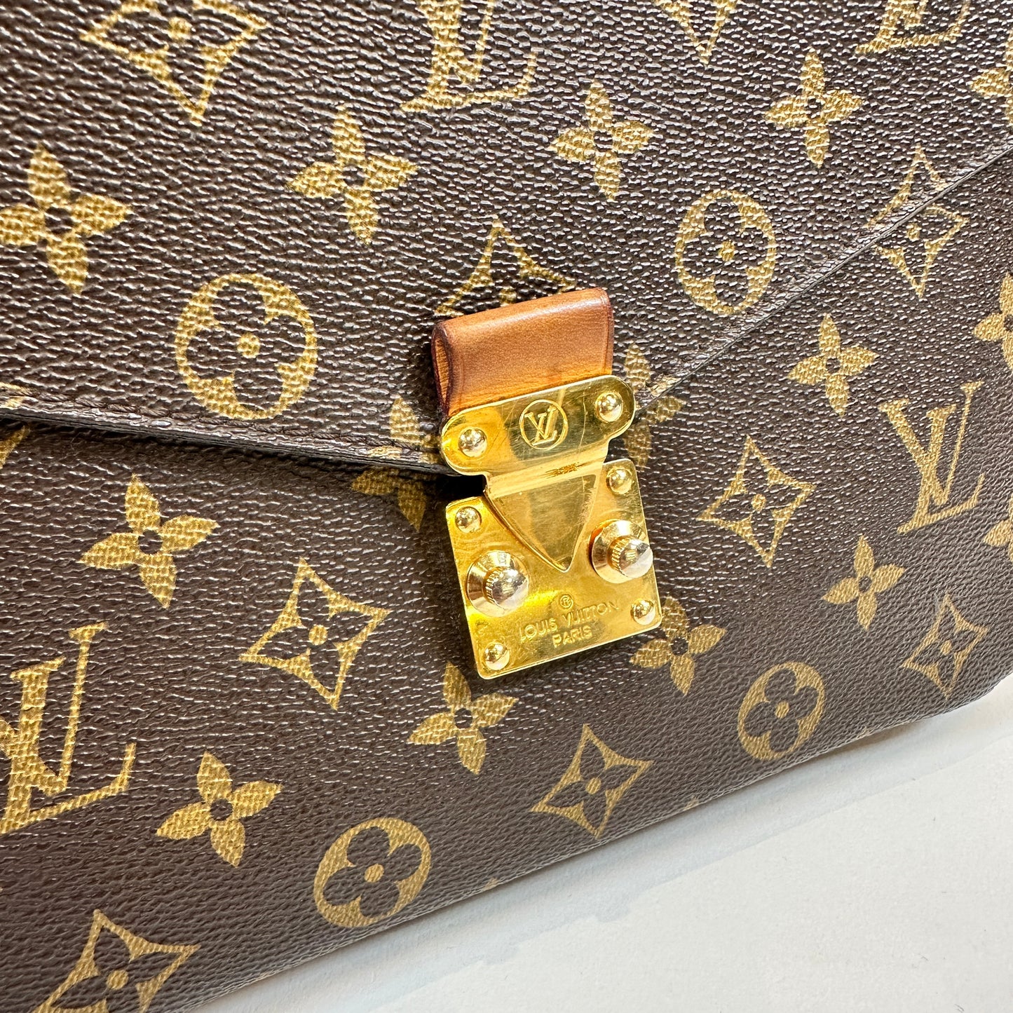 Pochette Metis