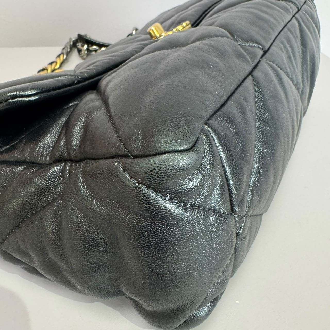 Bolso 19 Medium black lambskin