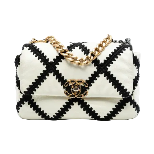 19 Crochet Quilted Calfskin Medium