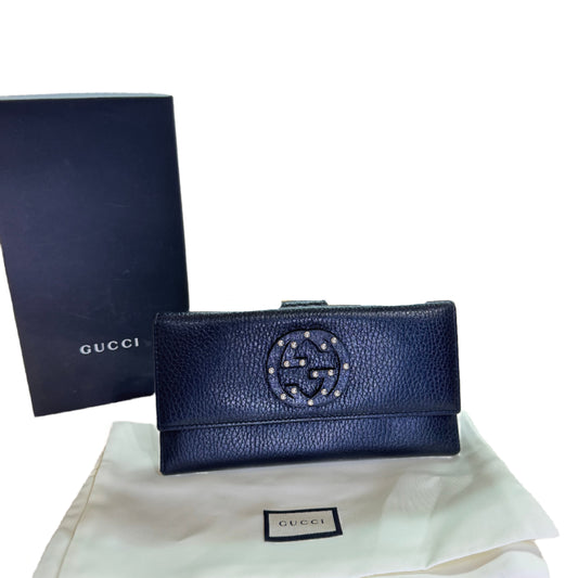 Continental wallet Interlocking G studed in black