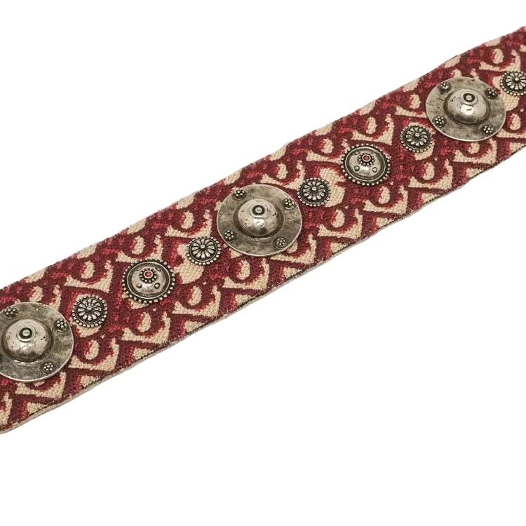 Guitar Strap studs rojo vino