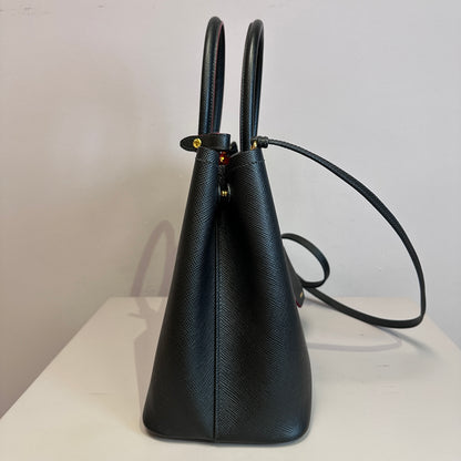 Cuir Black Saffiano leather medium con strap