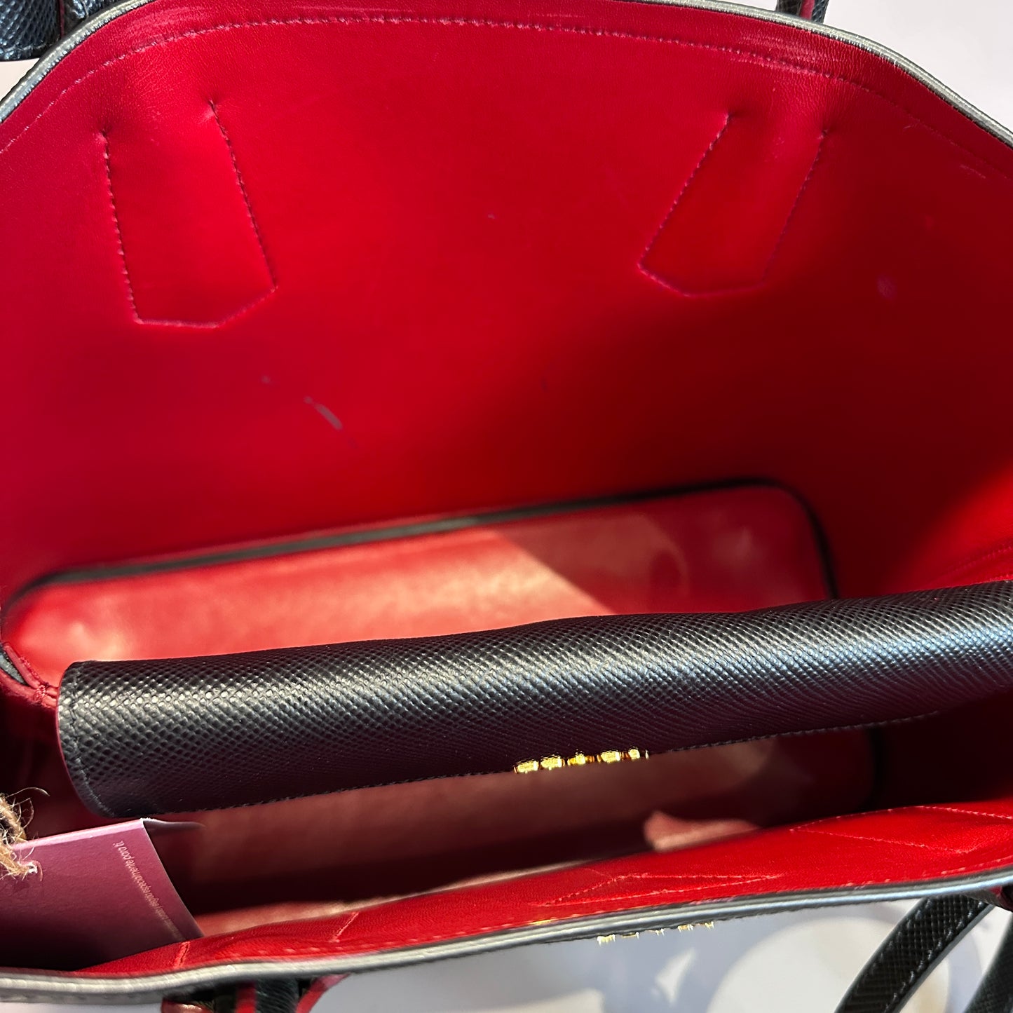 Cuir Black Saffiano leather medium con strap