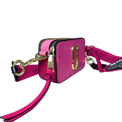 Marc Jacbos Snapshot fucsia