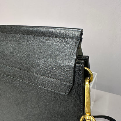 Chloe Faye Day Bag negra herraje dorado