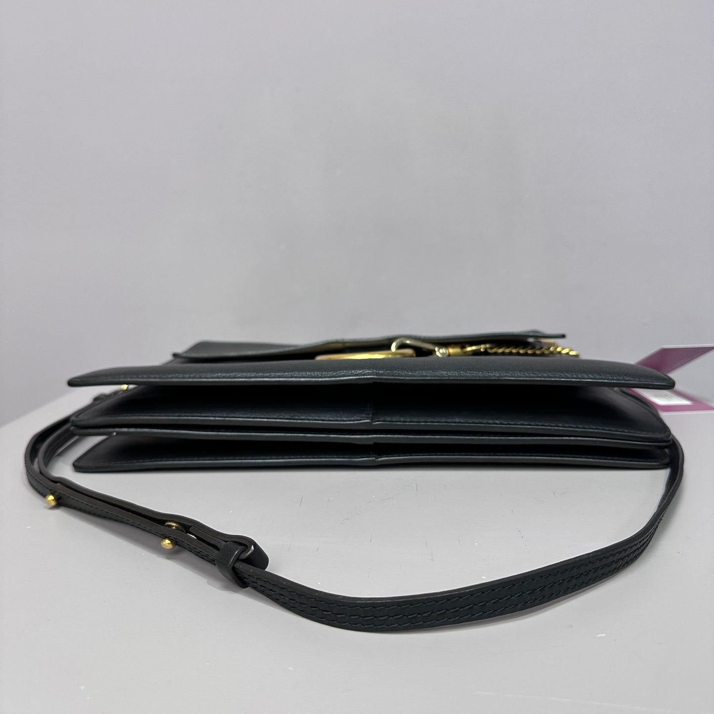 Chloe Faye Day Bag negra herraje dorado