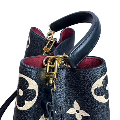 Louis Vuitton Neo Noé Monogram xl negra y crema