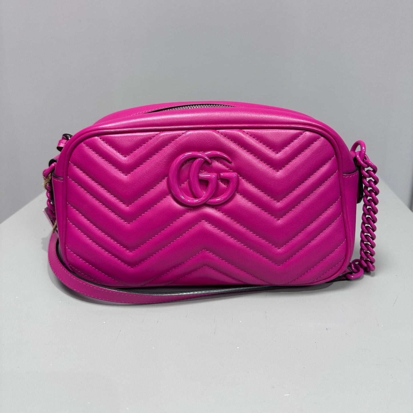 GG Marmont Fucsia Camera bag