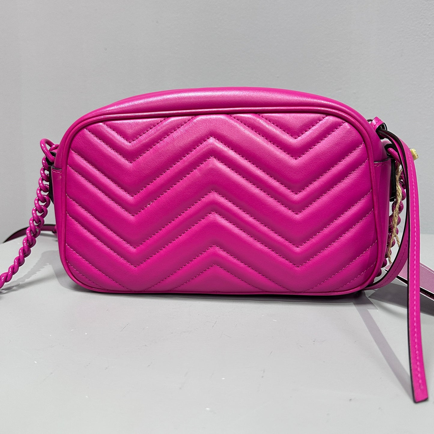 GG Marmont Fucsia Camera bag