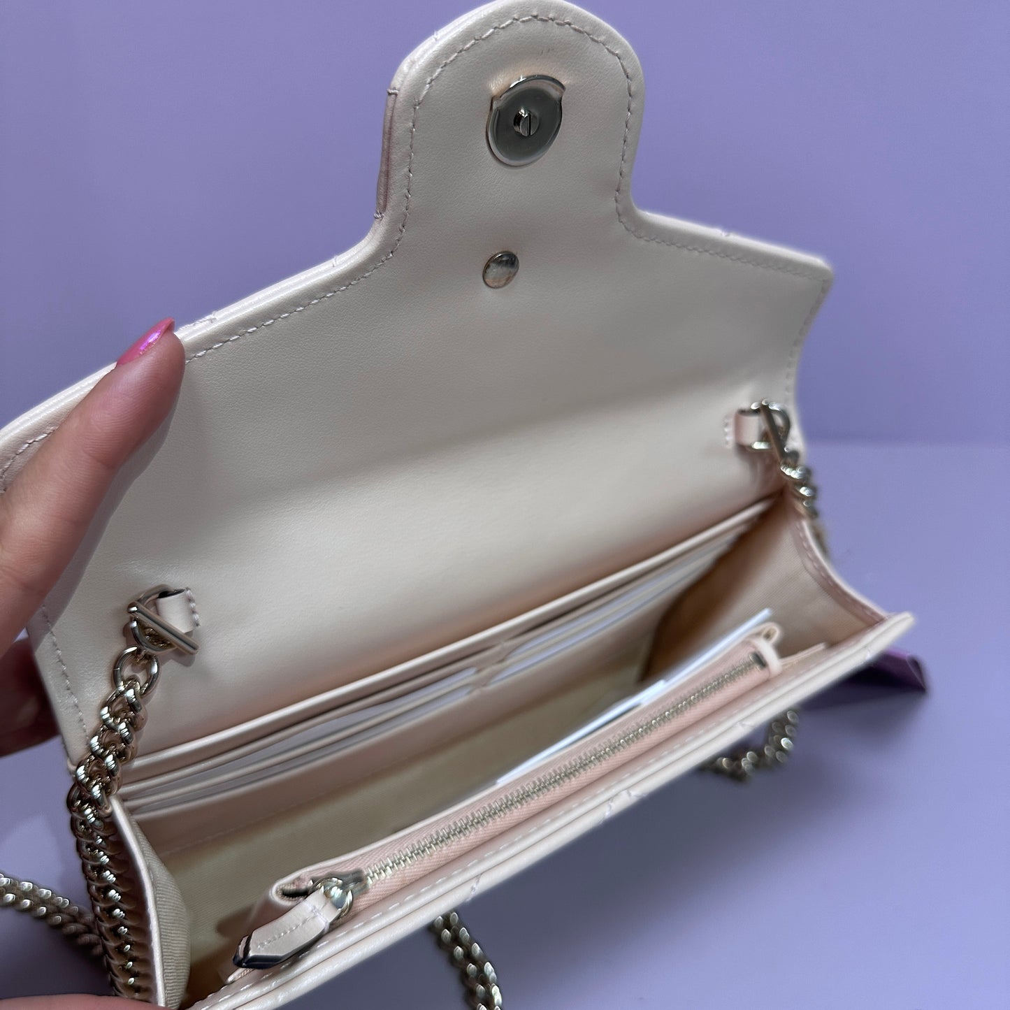 Gucci GG Marmont Wallet on chain Matelassé ivory