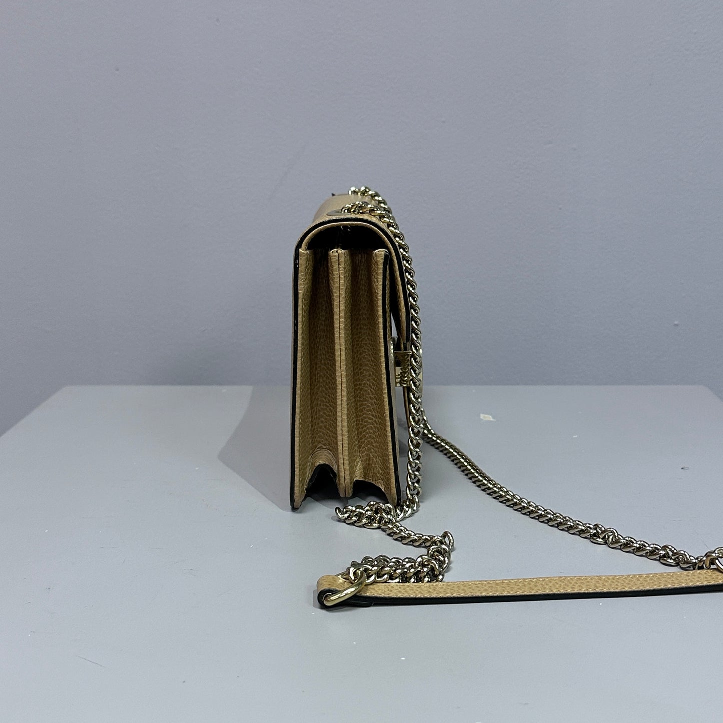 Gucci GG chain shoulder bag Beige