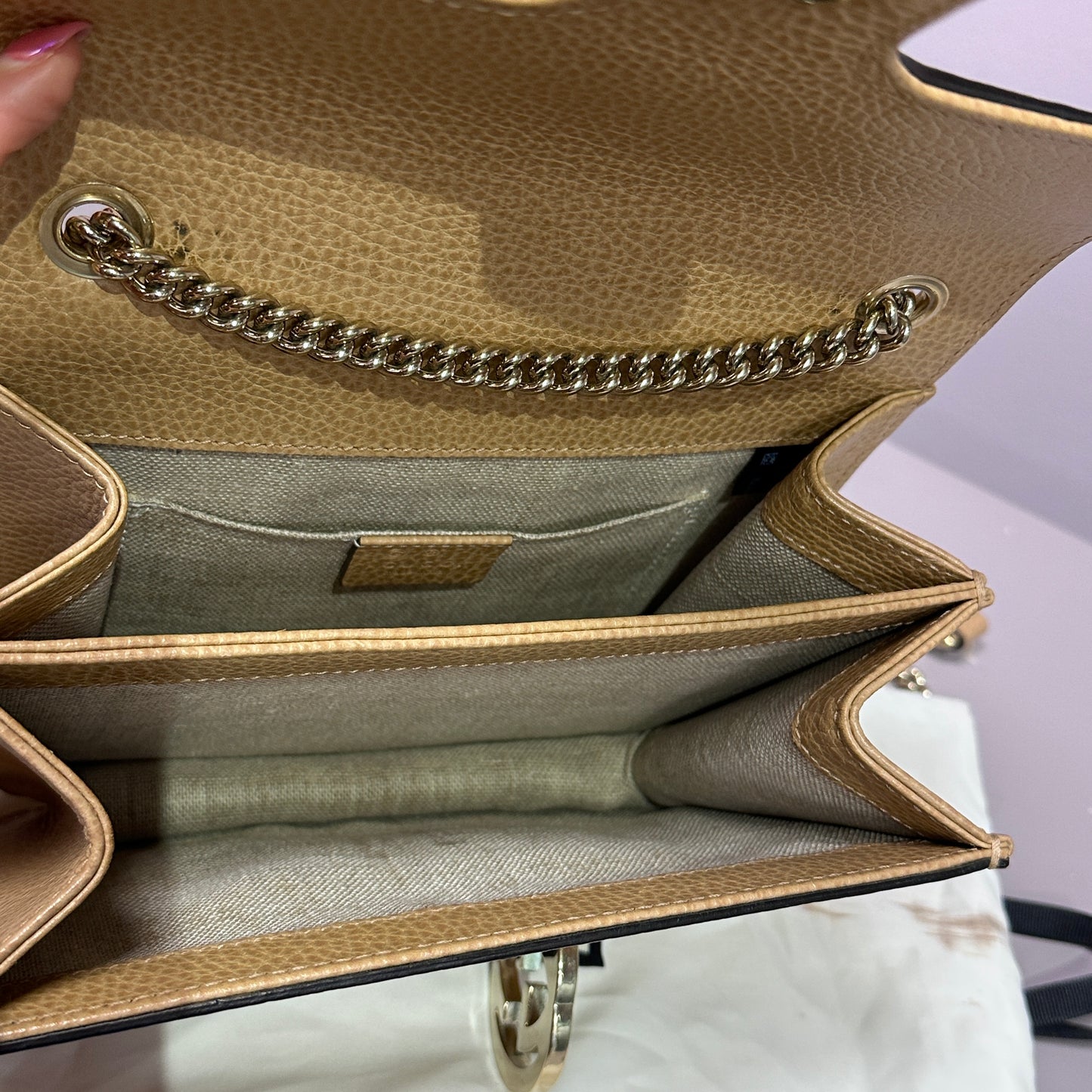 Gucci GG chain shoulder bag Beige