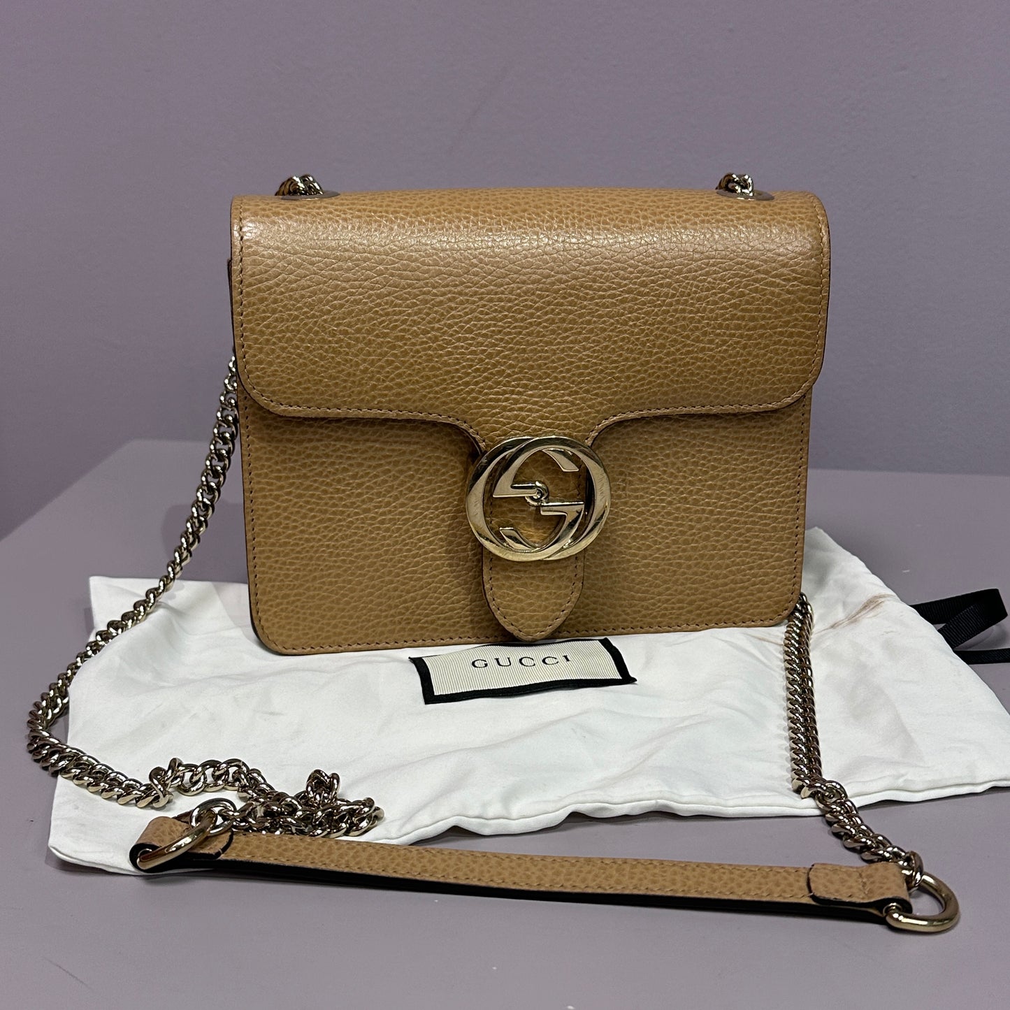 Gucci GG chain shoulder bag Beige