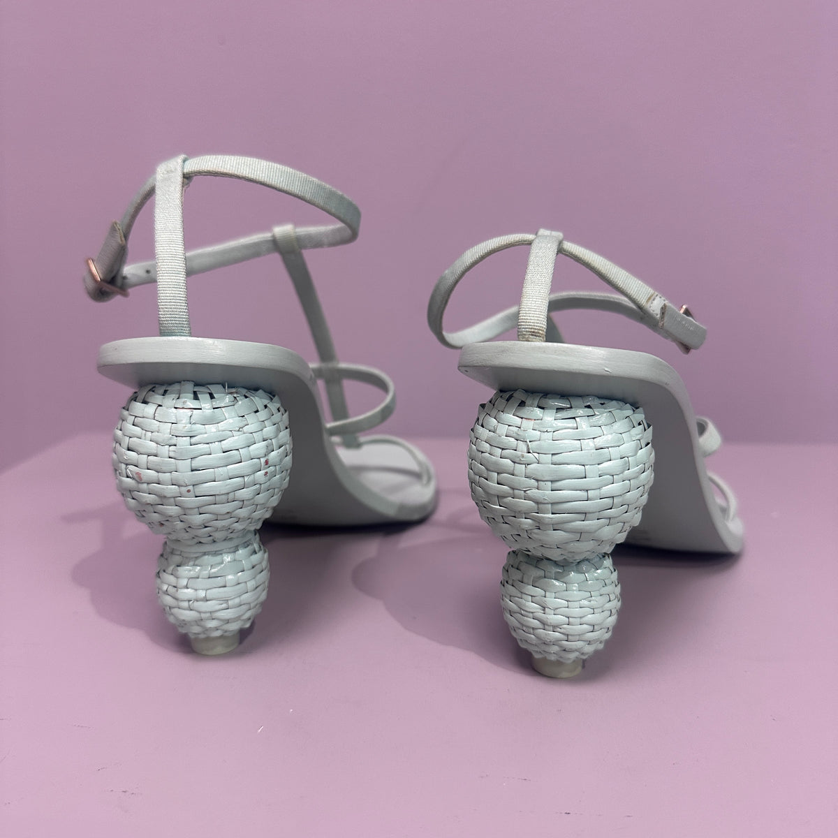 Cult Gaia Sandals color menta talla 7