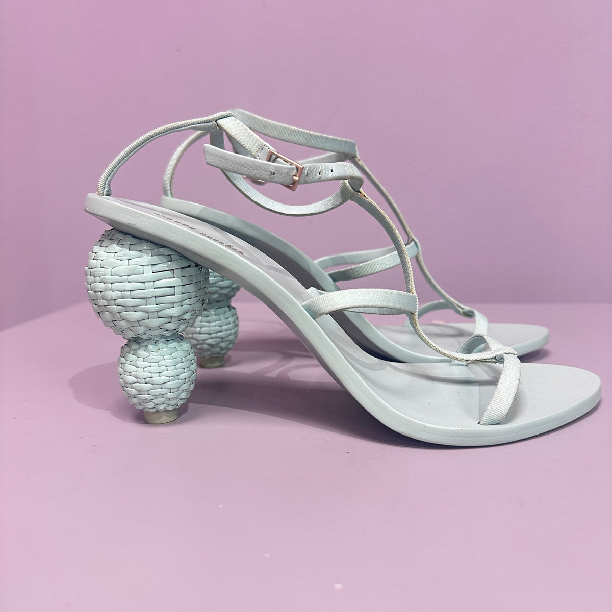 Cult Gaia Sandals color menta talla 7