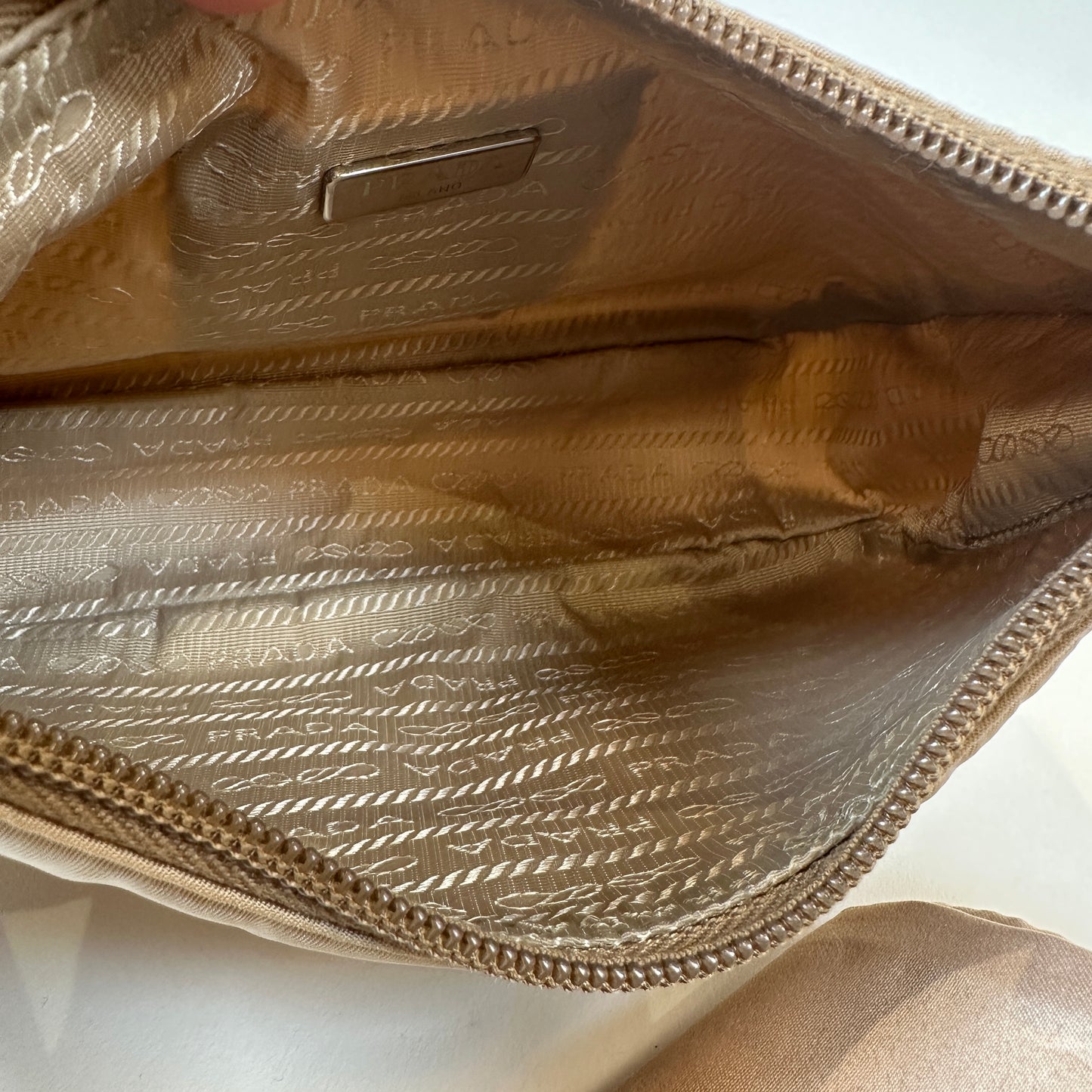 Nylon Beige de hombro