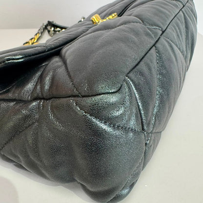 Bolso 19 Medium black lambskin