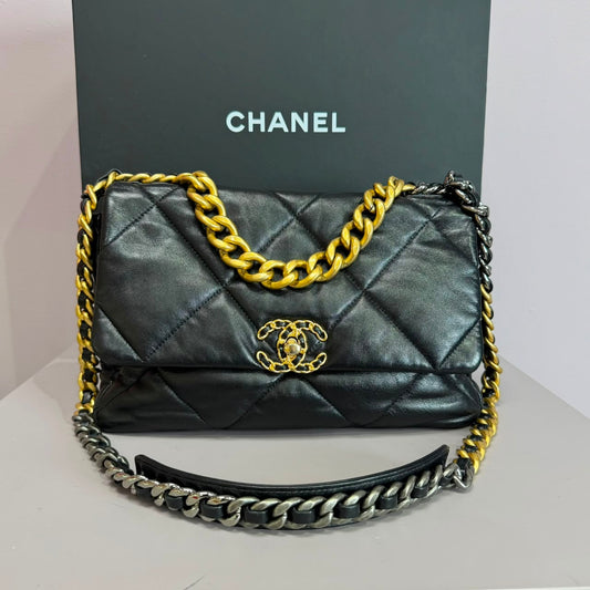 Bolso 19 Medium black lambskin