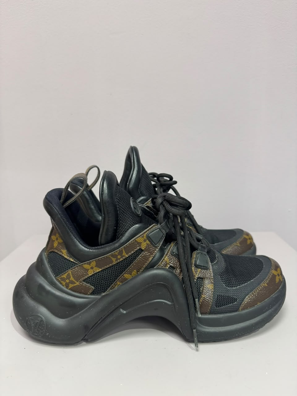 Archlight Sneakers black/monogram canvas 38.5